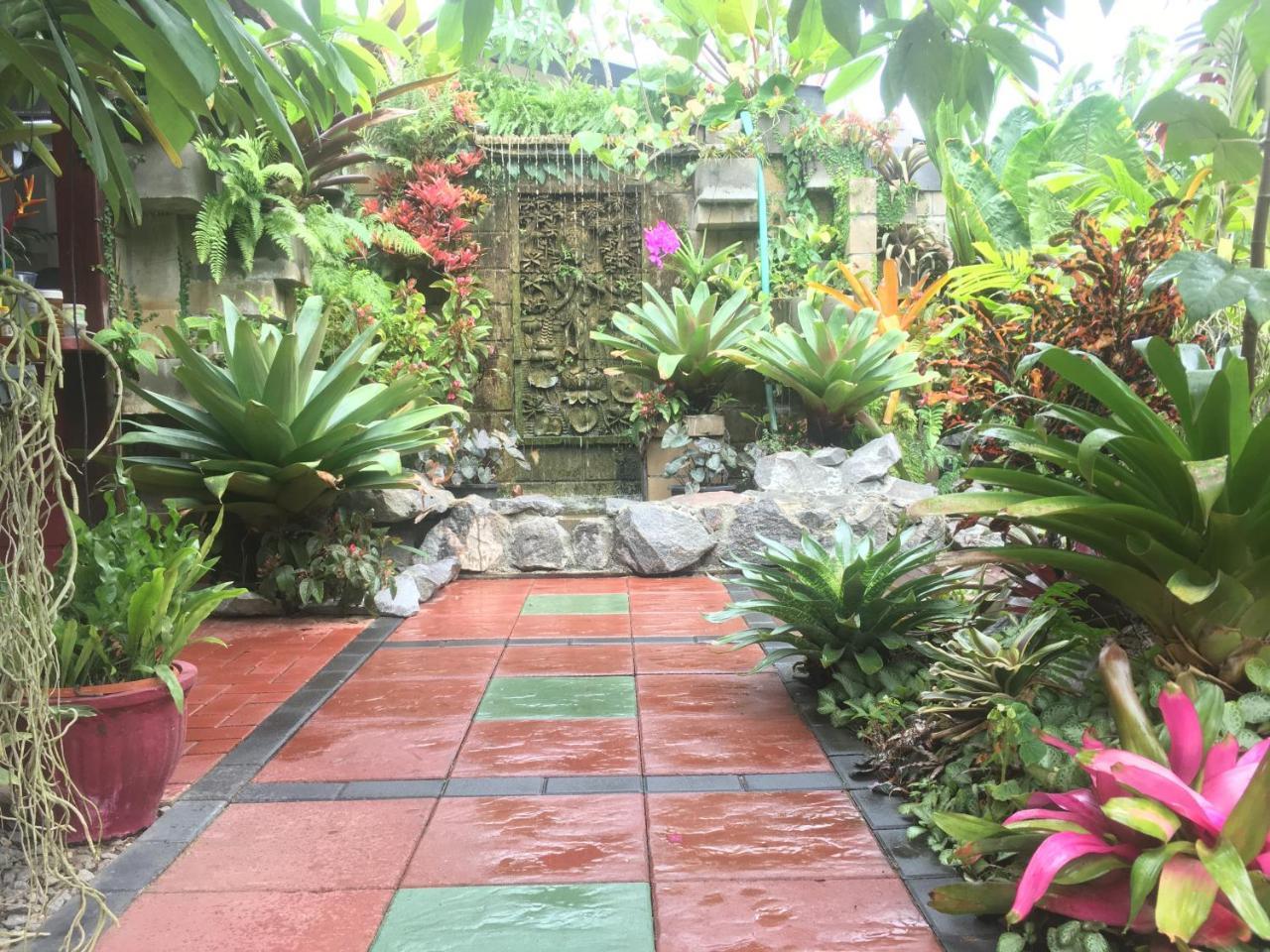 Taman Indah Resort Tamanredjo Dış mekan fotoğraf