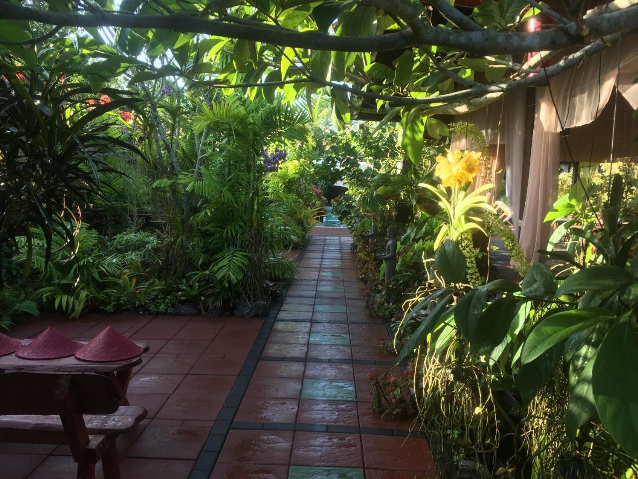 Taman Indah Resort Tamanredjo Dış mekan fotoğraf